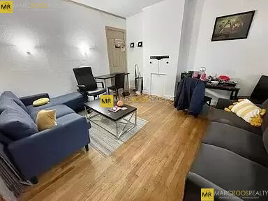 688 Parker St, Mission Hill