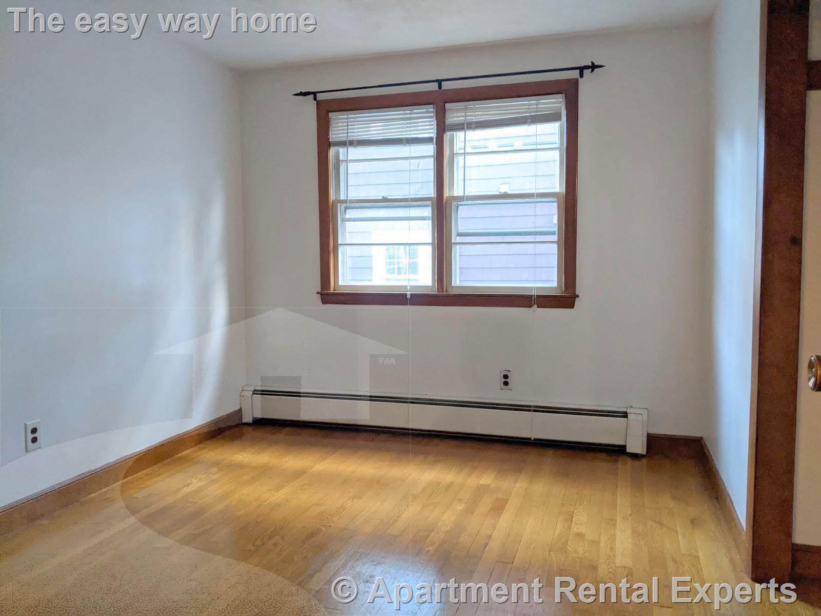 400 Walden St, Huron Village