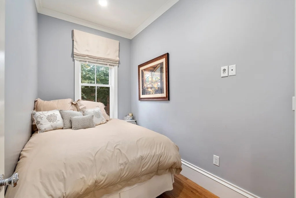 228 W Canton St, South End