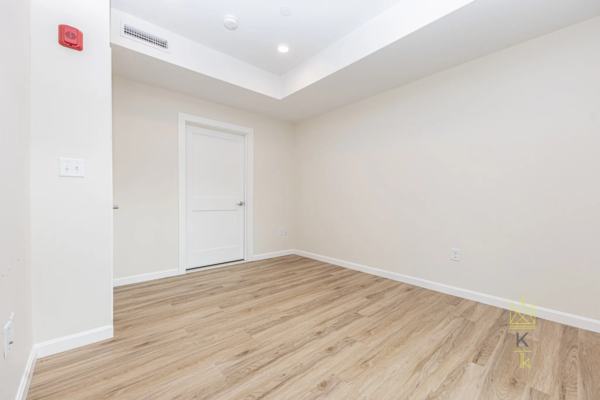 458 Washington St, Brighton