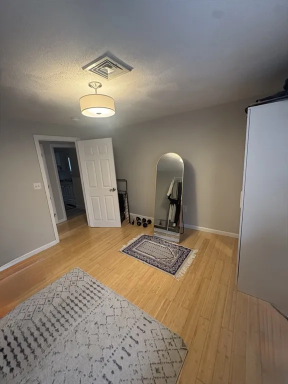 19 Skyline Dr, Malden