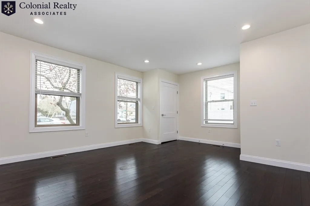 478 Fulton St, Medford