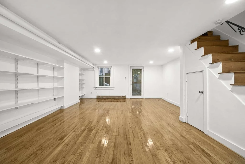 6 Dwight St, South End