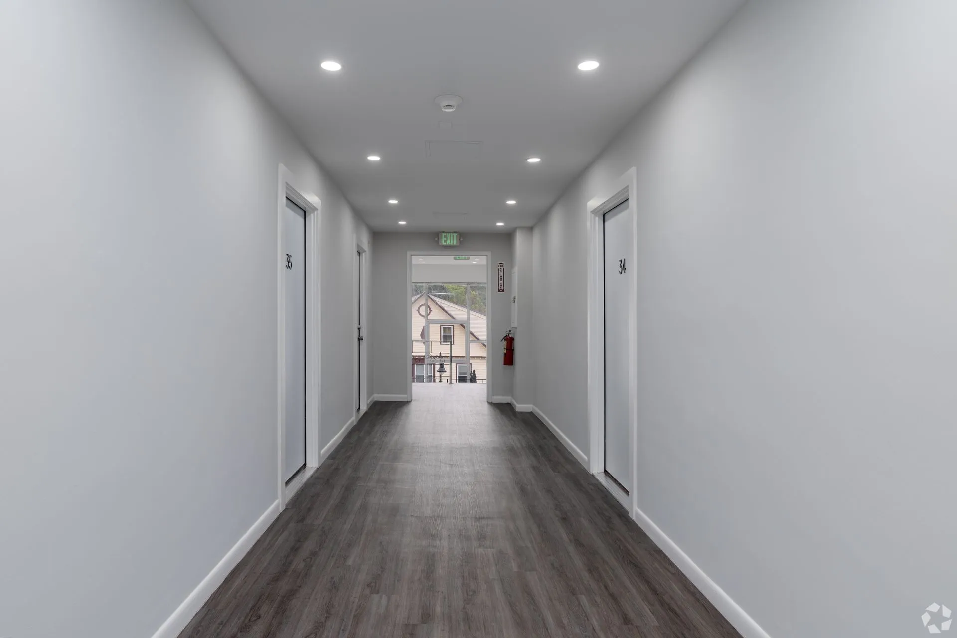 1045 River St, Hyde Park