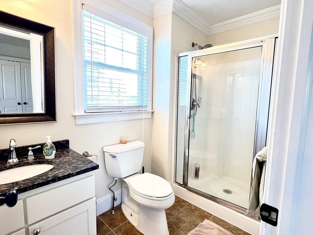 75 Brackett St, Quincy