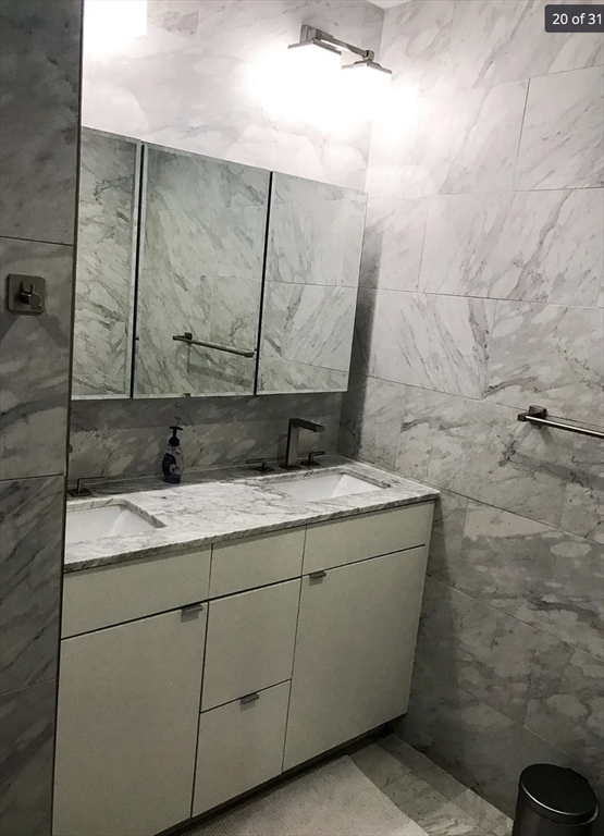 309 E St, South Boston