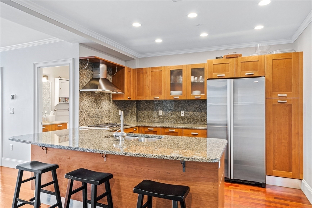 440 Commercial St, Waterfront