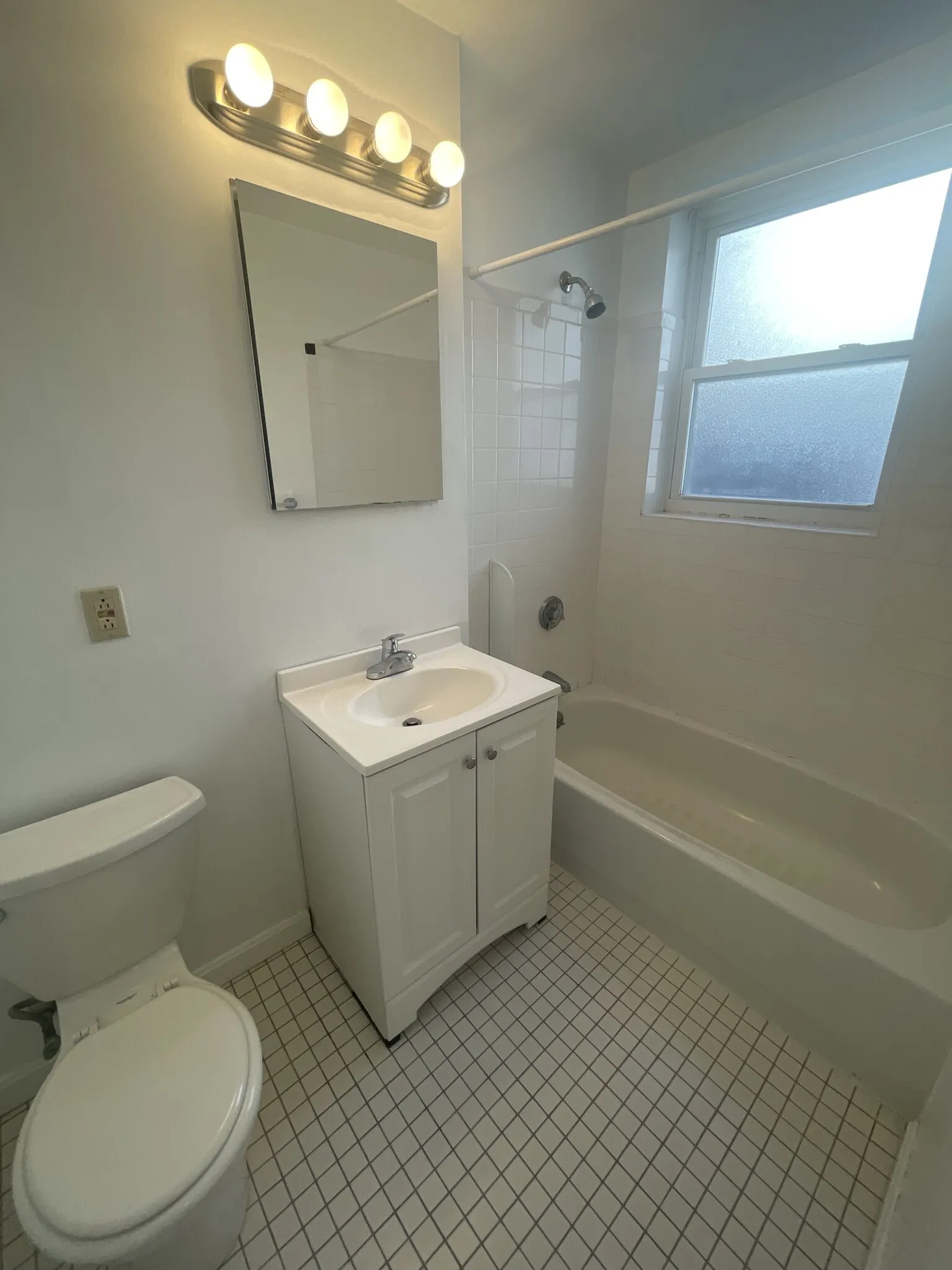 111 Norway St, Fenway