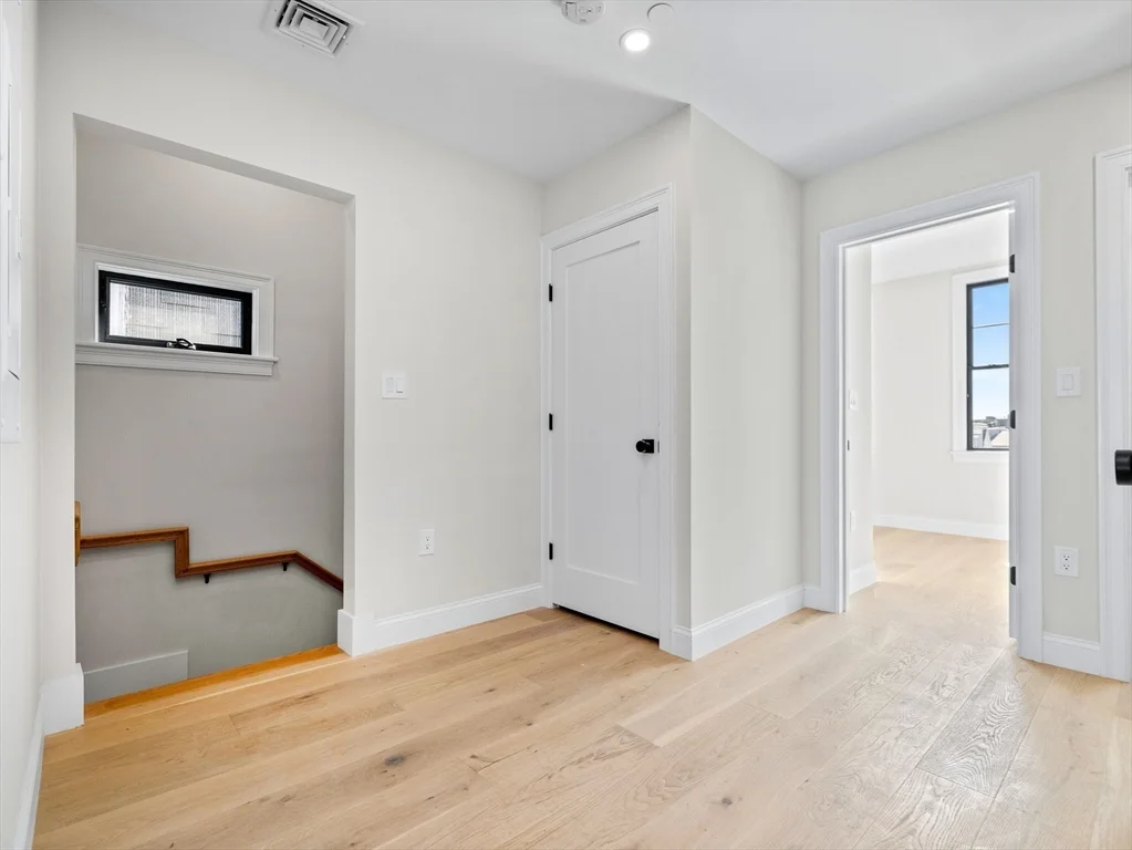 48 Woodward, South Boston