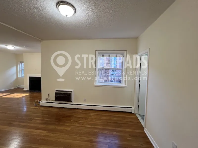 2018 Commonwealth Ave, Brighton