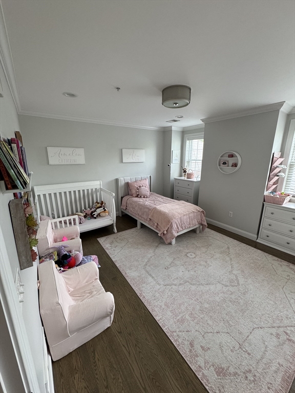 49 Leyden St, East Boston