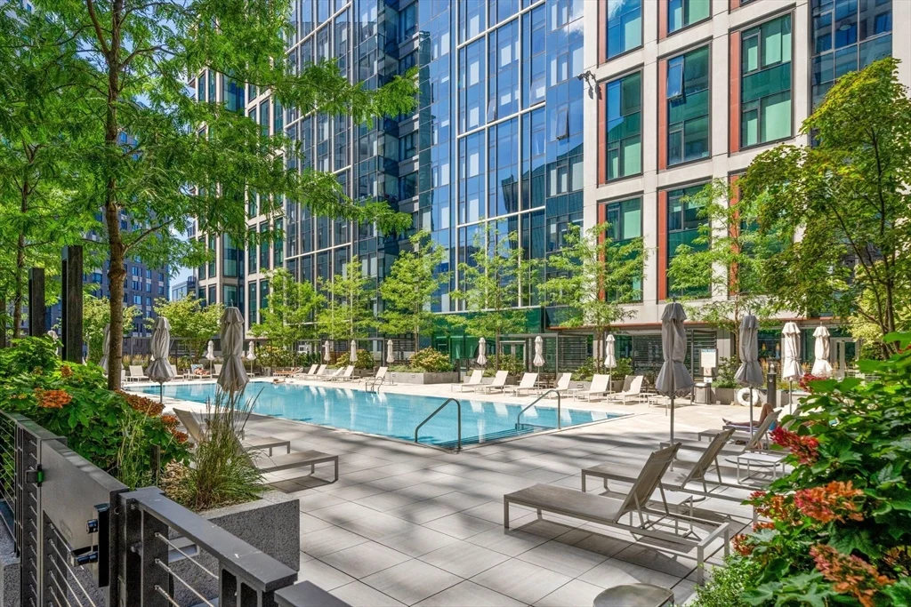 135 Seaport Boulevard, Seaport District