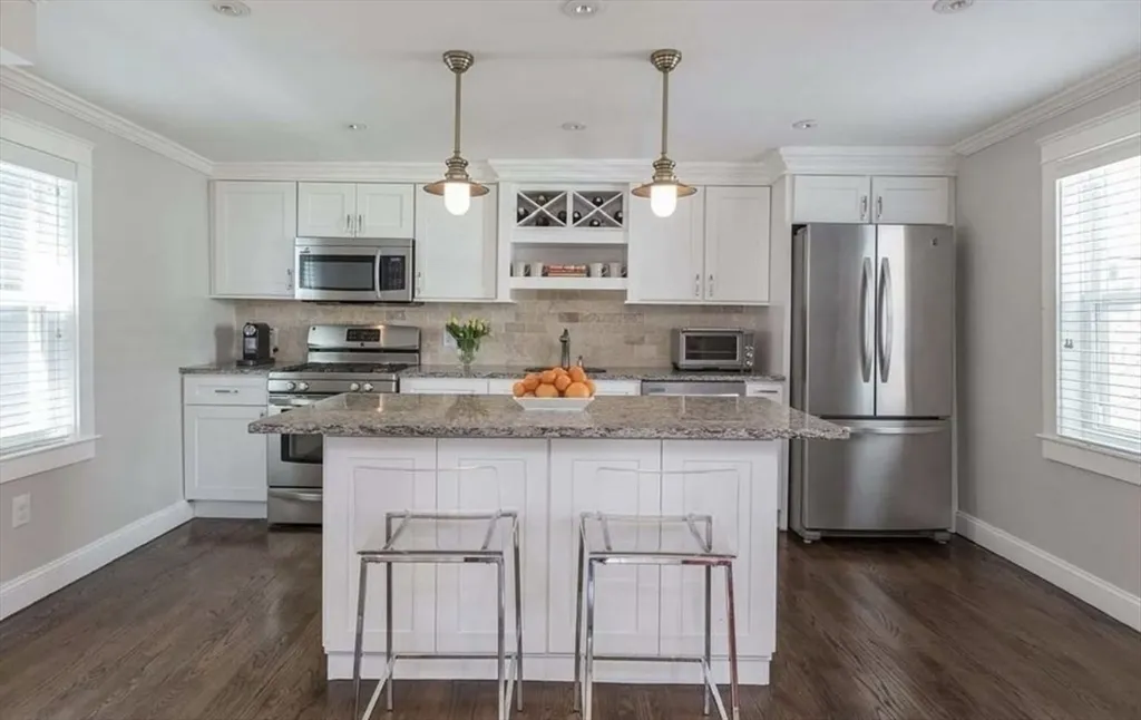 622 East 2nd St, South Boston