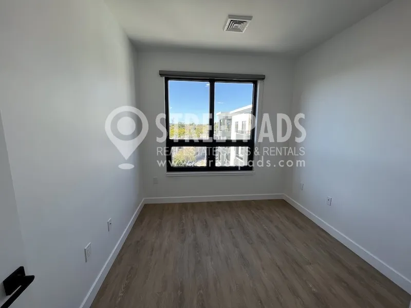 199 Gardner St, West Roxbury