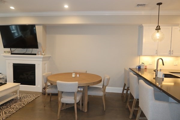 205 W 8th St, South Boston