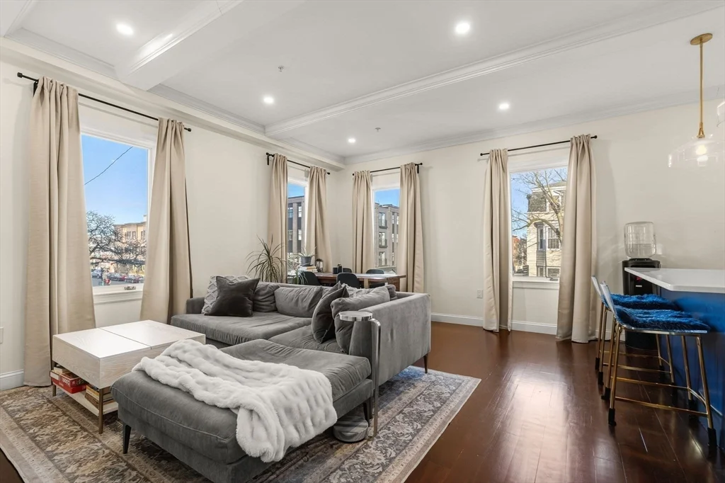 753 E Broadway, South Boston