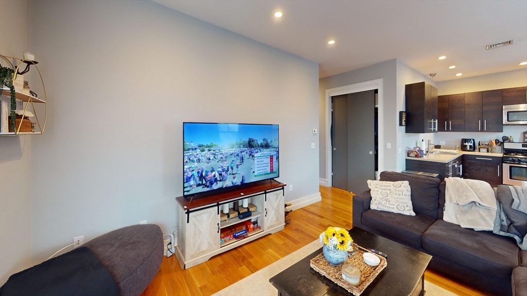 339 Dorchester St, South Boston