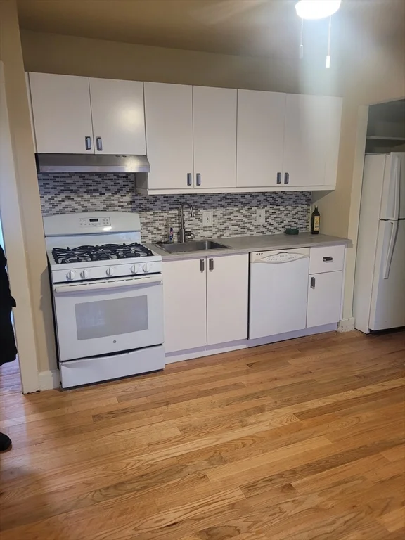 104 George St, Tufts University