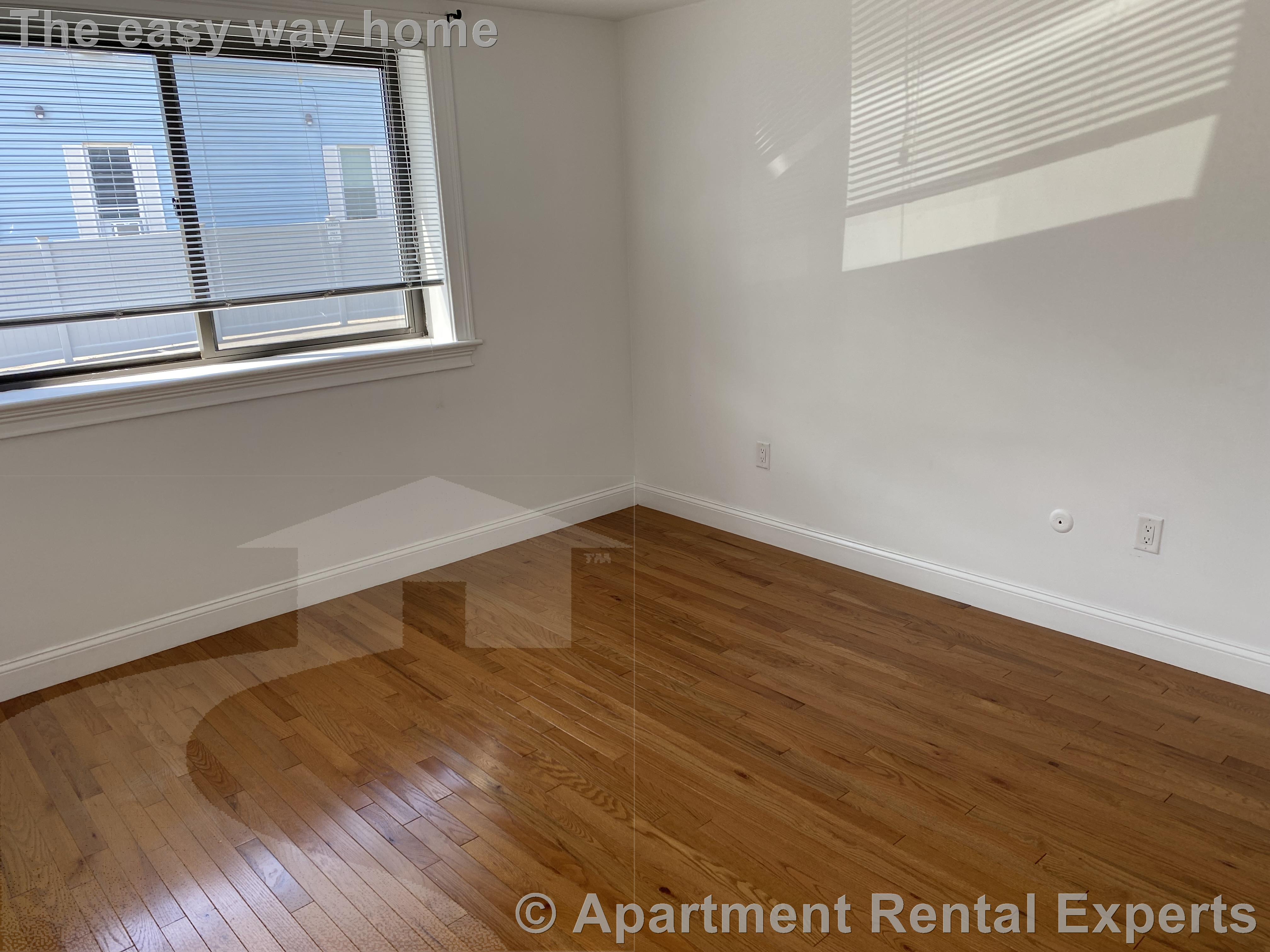 134 Summer St, Malden Center