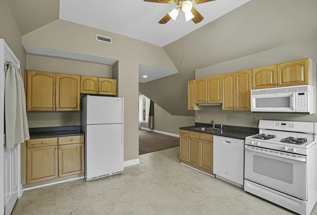 64 South St, Westborough