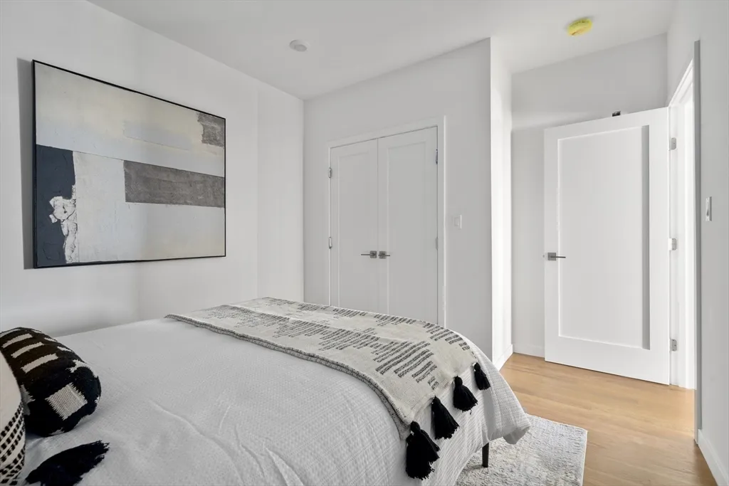 267 Old Colony Ave, South Boston