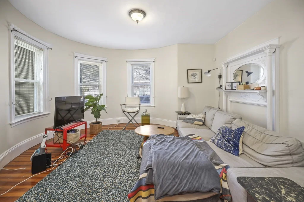 822 Centre St, Jamaica Plain