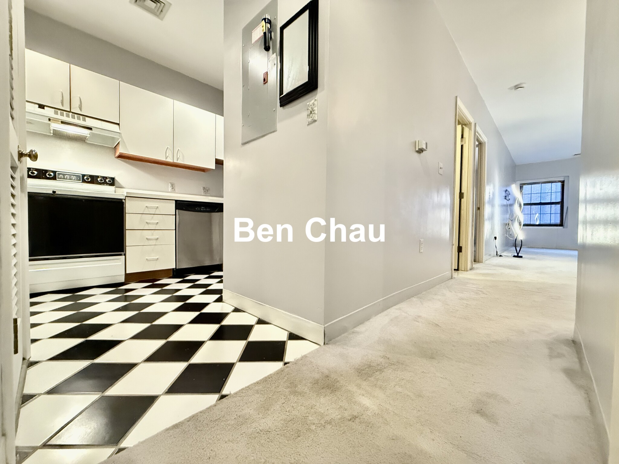 10 Weston Ave, Quincy