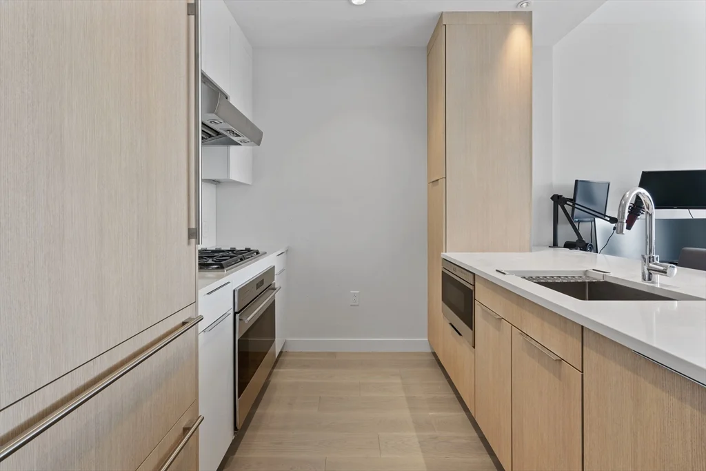 188 Brookline Ave, Fenway