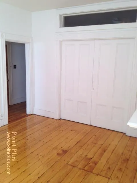 254 Windsor St, The Port