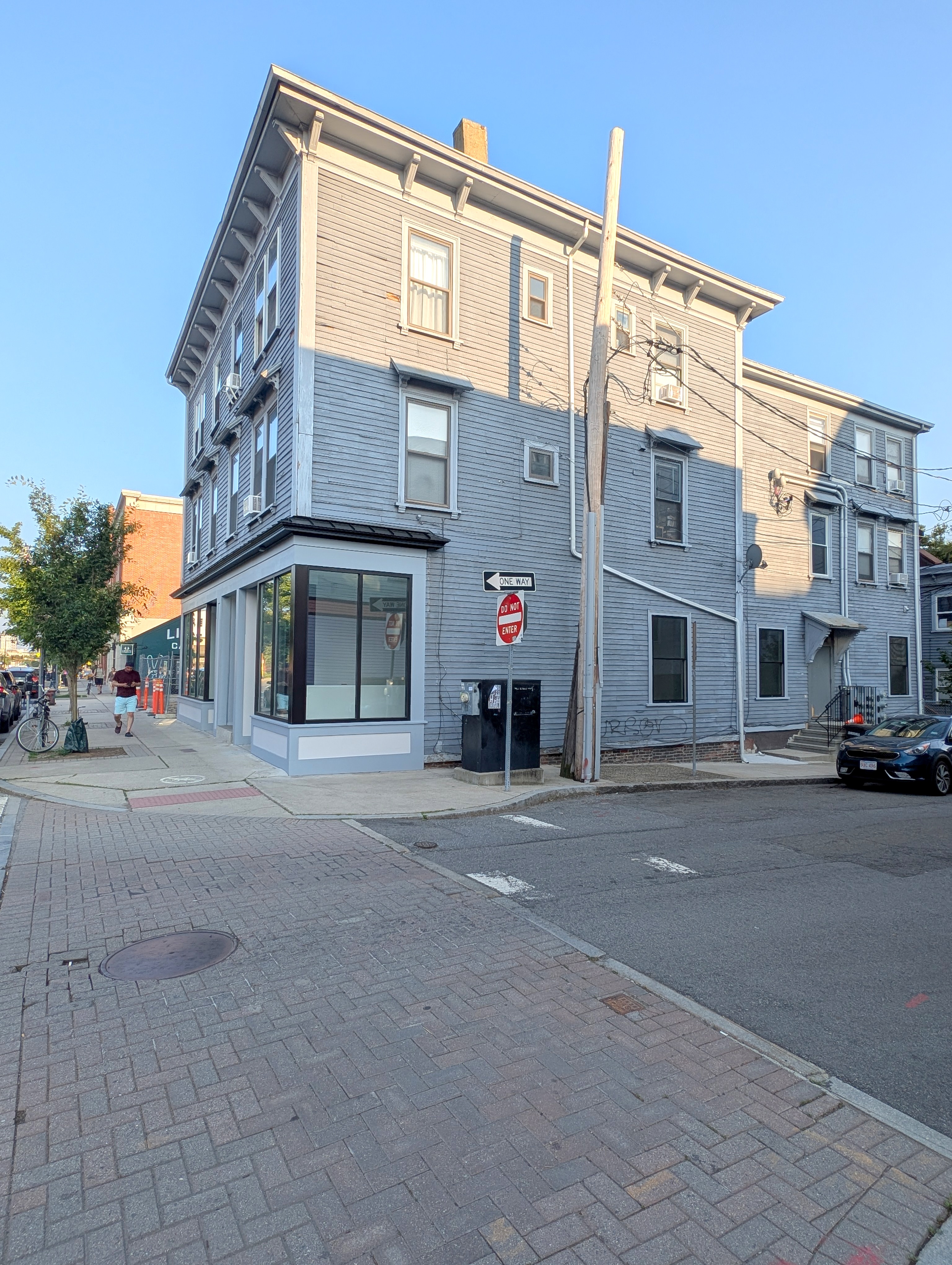 320 Somerville Ave, Prospect Hill