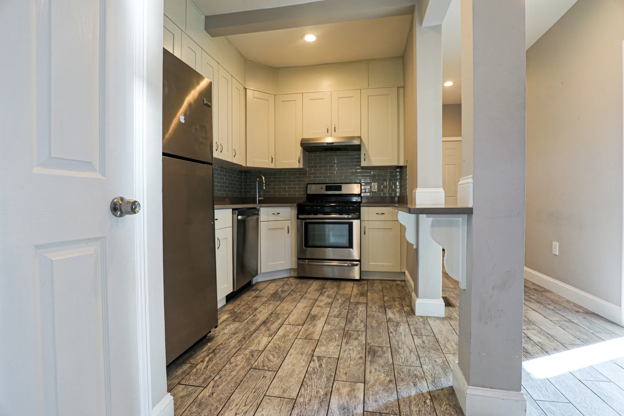 77 Linden St, Brighton