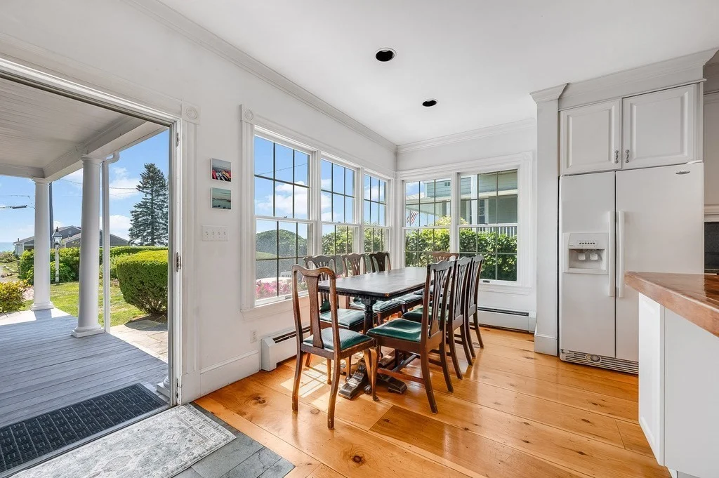 4 Spray Ave, Marblehead