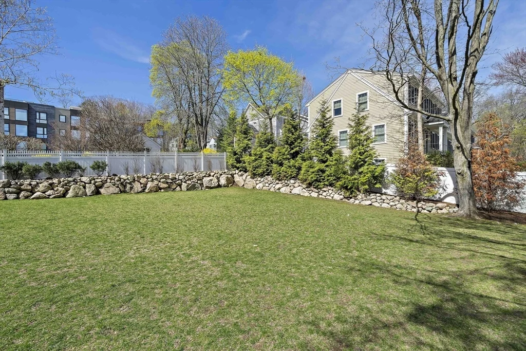 144 Linden St, Wellesley