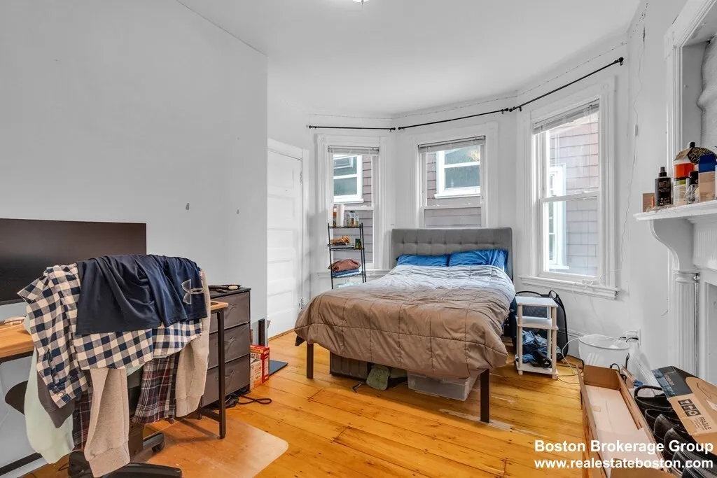 180 Saint Alphonsus St, Mission Hill