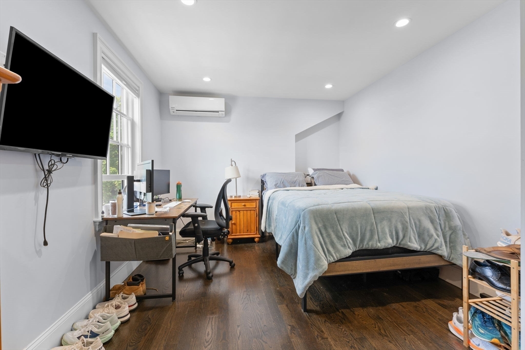 23 Chickatawbut St, Dorchester