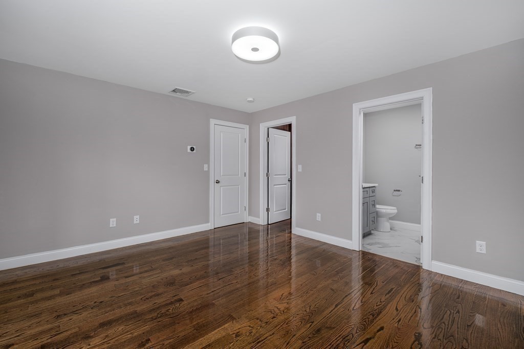 21 Bellevue Ave, Revere