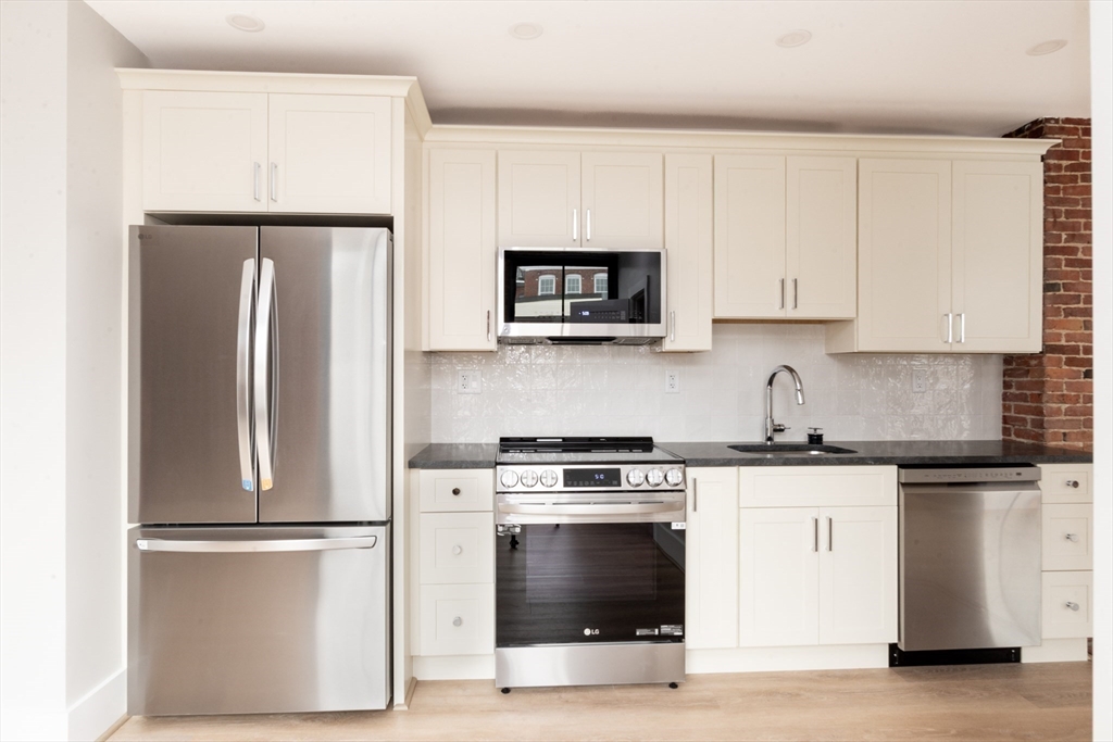 58 State, Newburyport