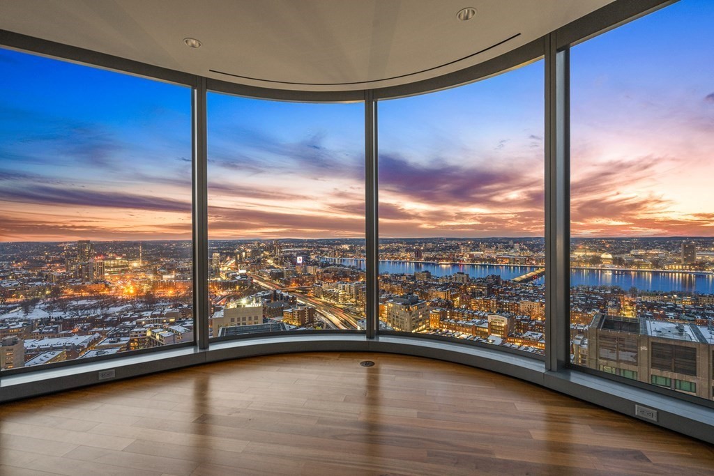 1 Dalton St, Back Bay