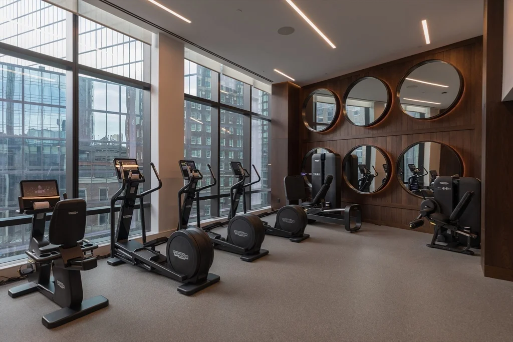 40 Trinity Pl, Back Bay