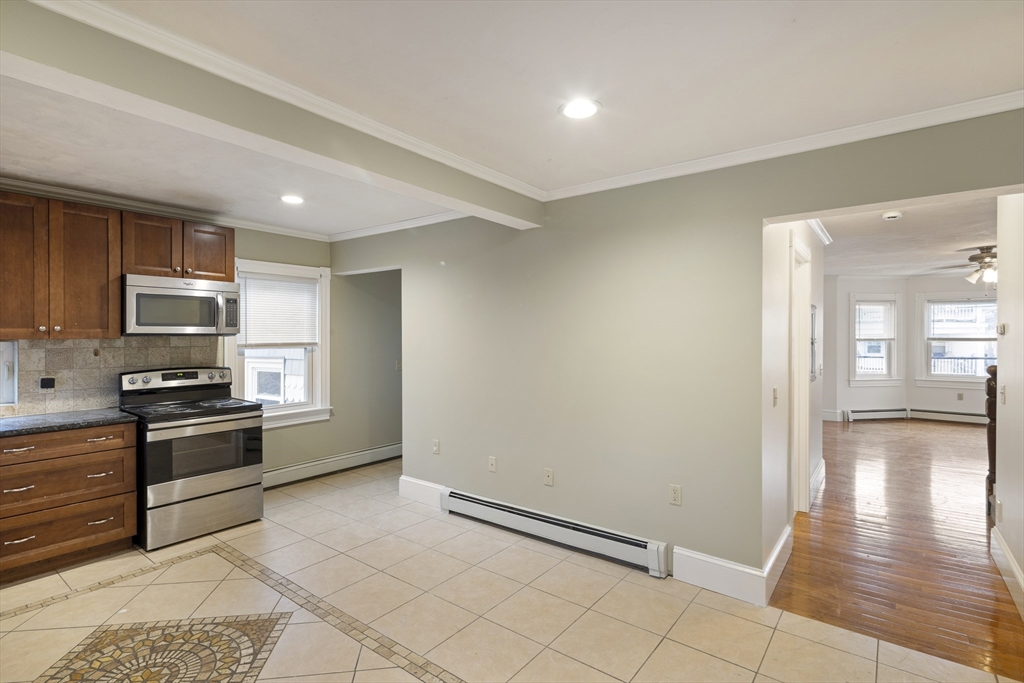 10 Mechanic St, Attleboro