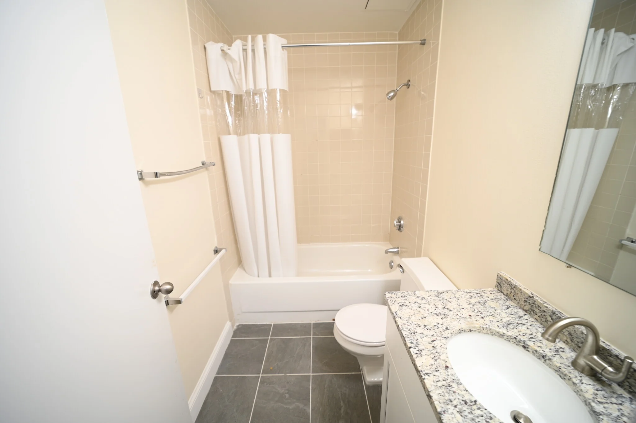 650 Columbus Ave, Roxbury