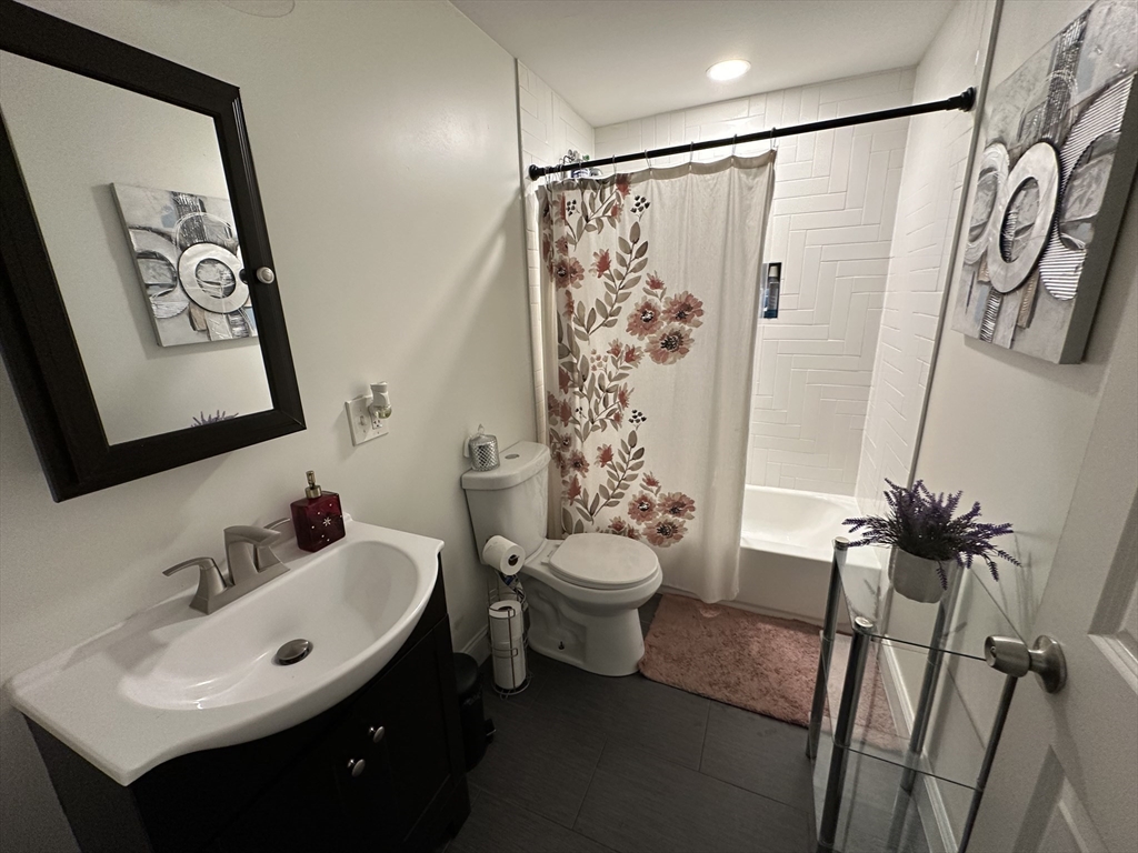 1905 Columbus Ave, Roxbury