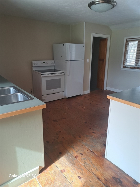 289 Richards Ave, Paxton