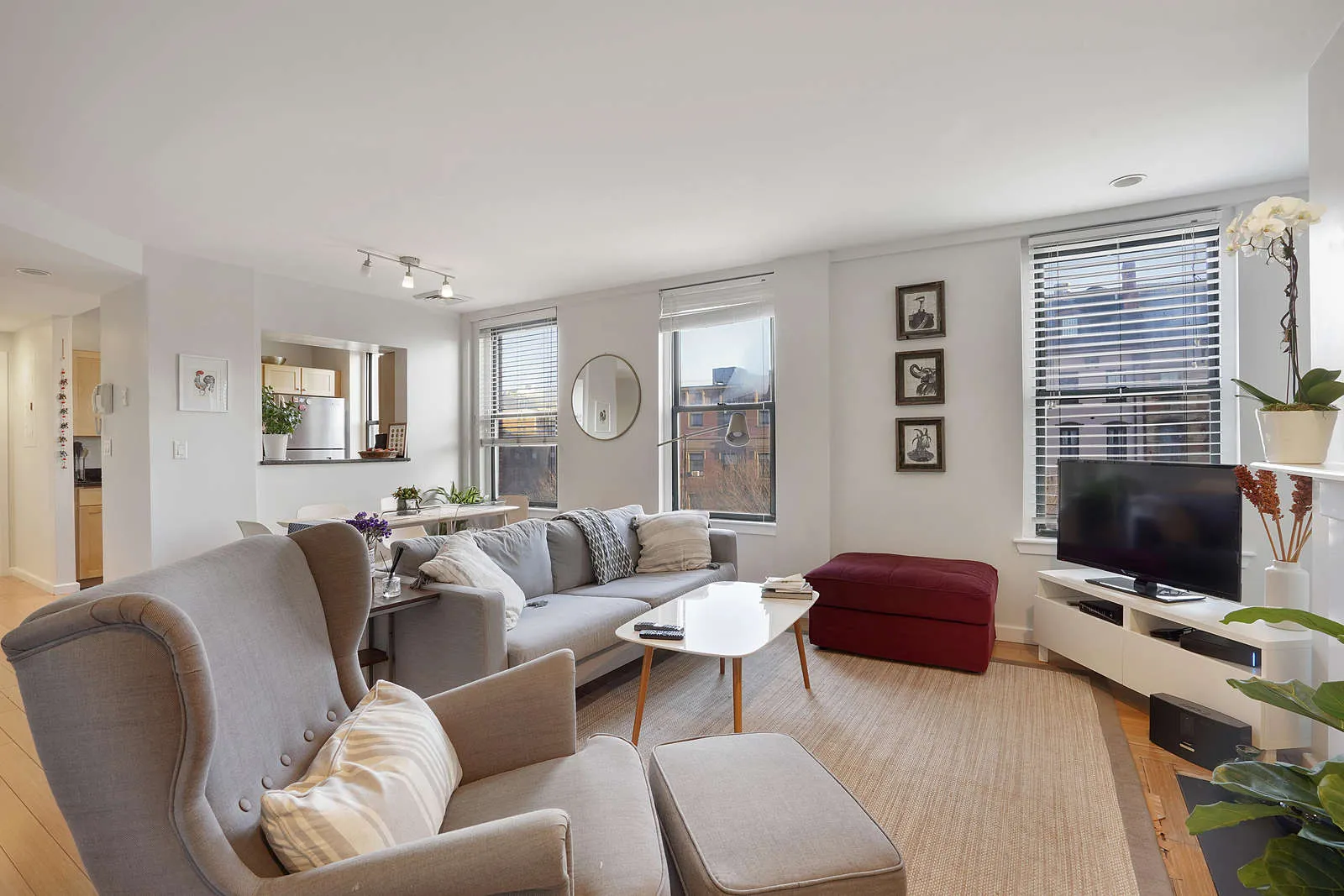 1661-1663 Washington St, South End