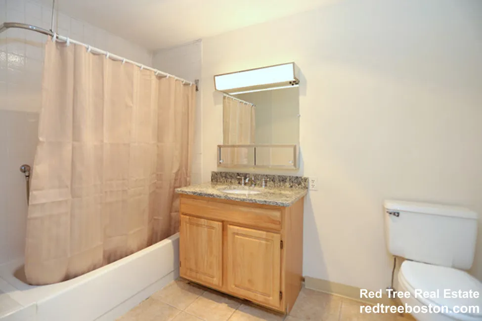 1079 Commonwealth Ave, Allston