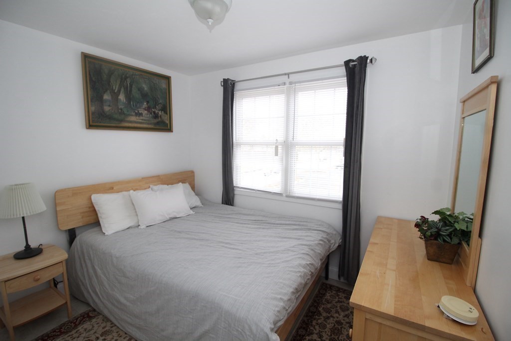 147 North St, Barnstable