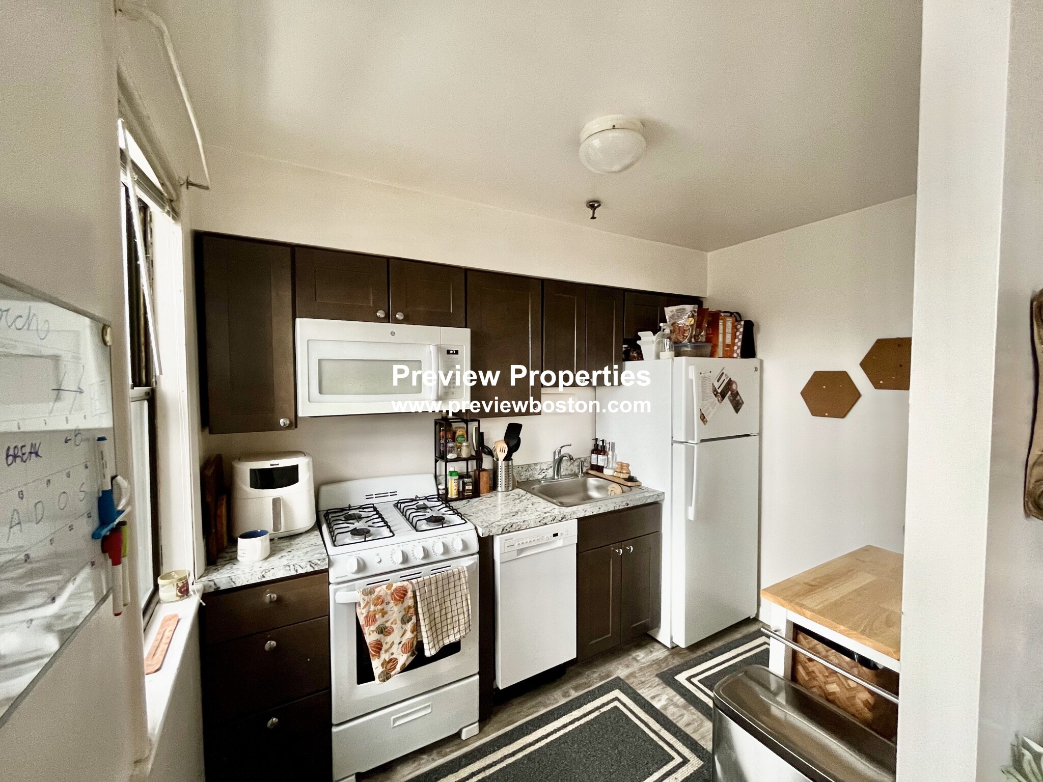 26 Commonwealth Ter, Brighton