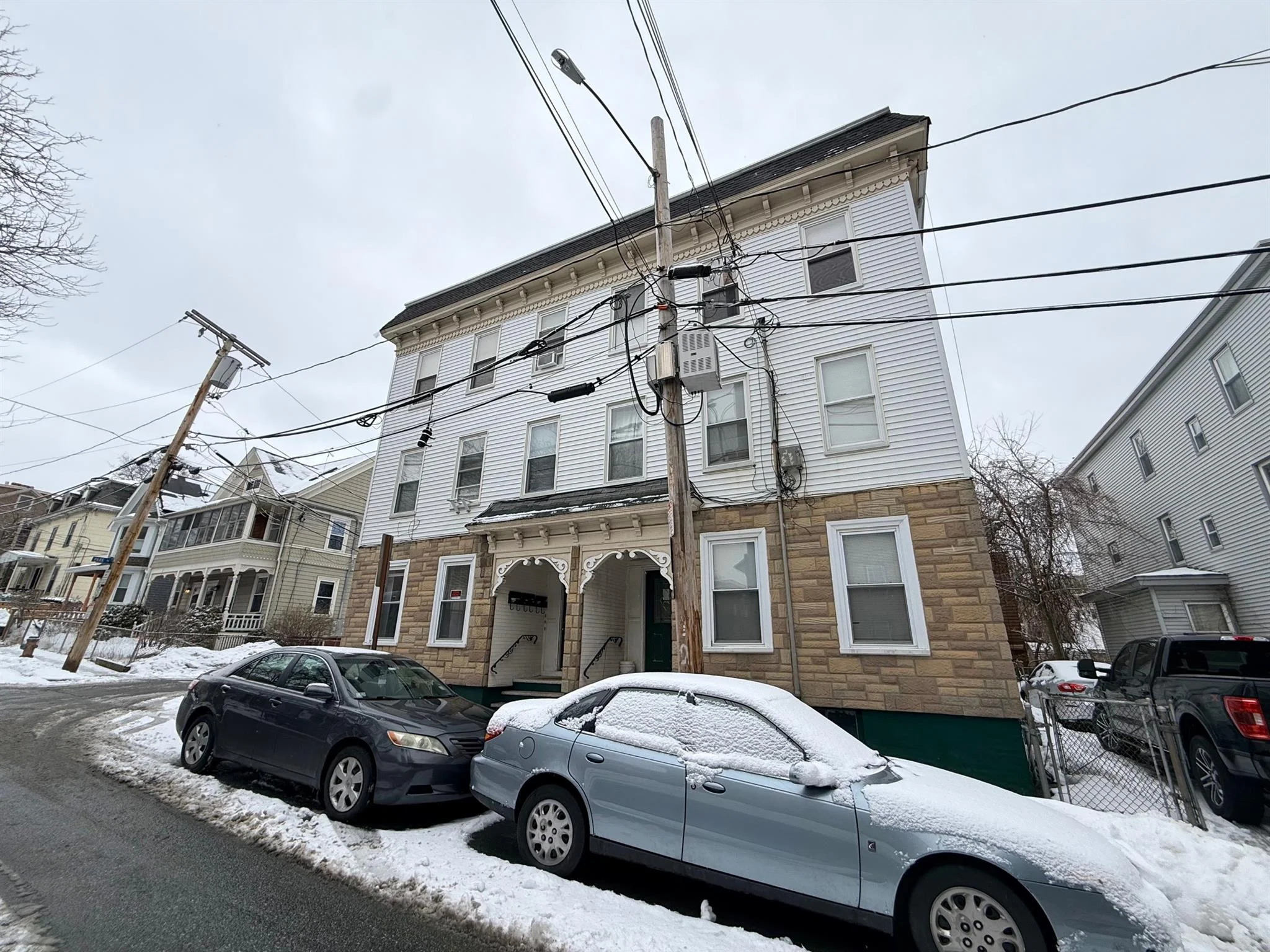 15 Laurel St, Ward Two