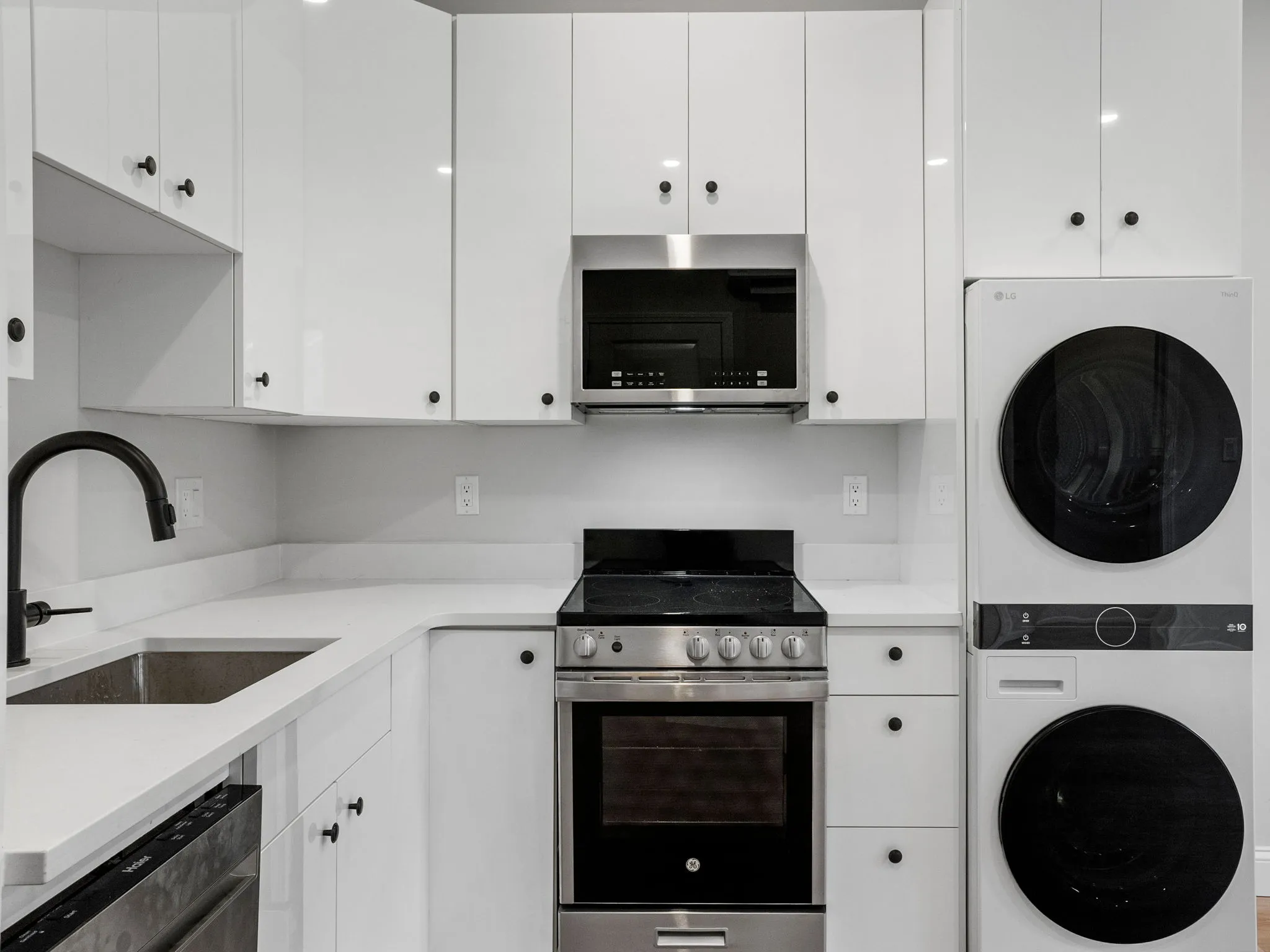 176 Salem St, North End