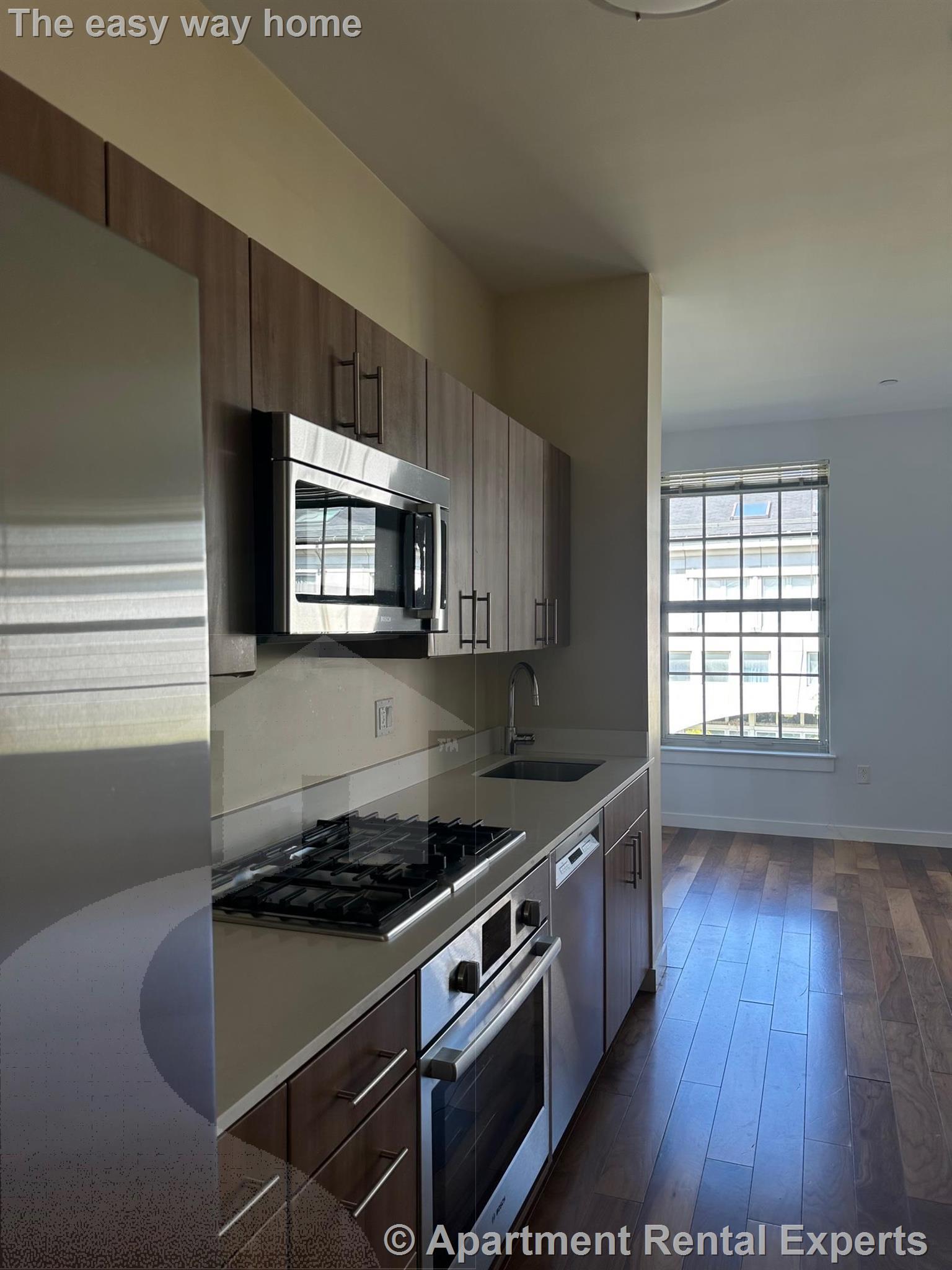 45 1st Ave, Charlestown